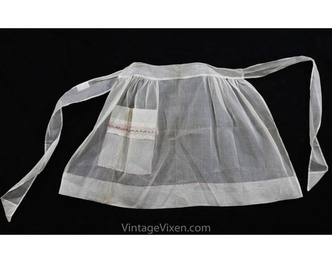 1950s Rosebud Apron - Vintage Vixen